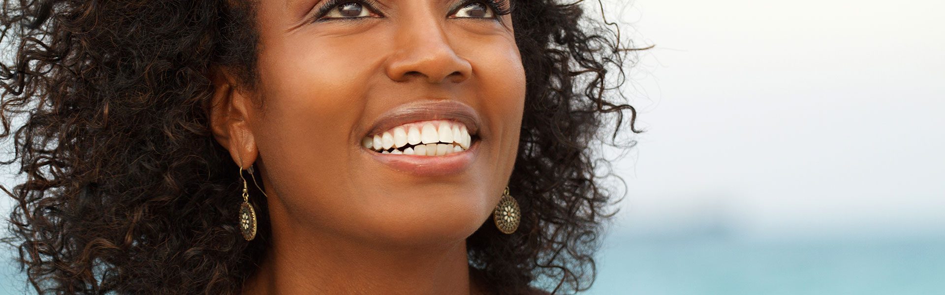 What You Should Know About Teeth Whitening