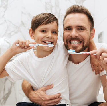 Best Ways to Whiten Teeth at Home